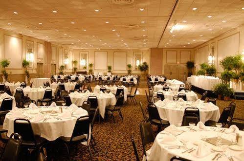 Hotel The Avalon And Conference Center 3*