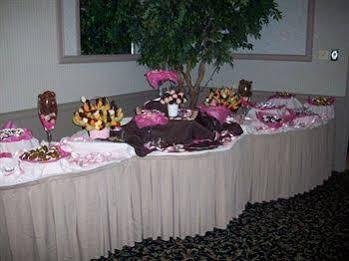 The Avalon And Conference Center Hotel Erie